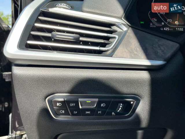 Черный БМВ X7, объемом двигателя 2.99 л и пробегом 105 тыс. км за 81100 $, фото 57 на Automoto.ua