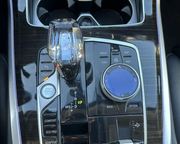 Черный БМВ X7, объемом двигателя 3 л и пробегом 153 тыс. км за 54000 $, фото 11 на Automoto.ua