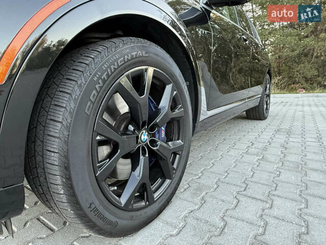Черный БМВ X7, объемом двигателя 3 л и пробегом 195 тыс. км за 53300 $, фото 49 на Automoto.ua