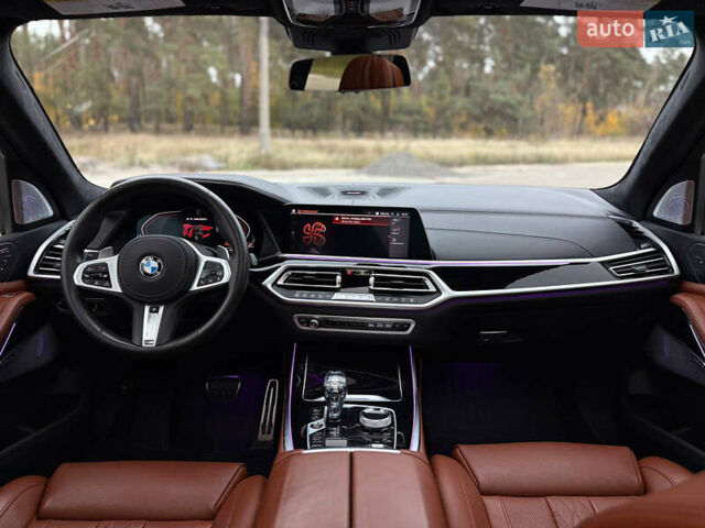 Чорний БМВ X7, об'ємом двигуна 4.39 л та пробігом 102 тис. км за 78777 $, фото 88 на Automoto.ua