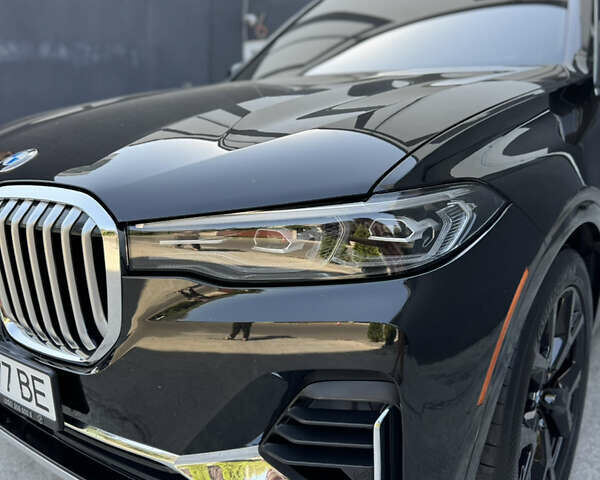 Черный БМВ X7, объемом двигателя 4.39 л и пробегом 118 тыс. км за 75000 $, фото 15 на Automoto.ua