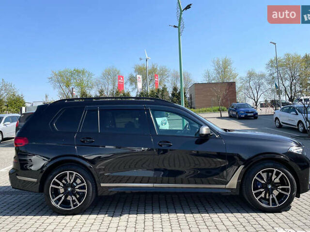 Черный БМВ X7, объемом двигателя 2.99 л и пробегом 105 тыс. км за 81100 $, фото 3 на Automoto.ua