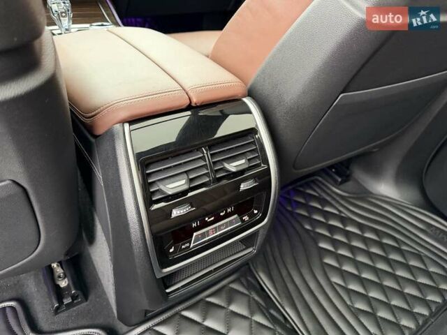 Черный БМВ X7, объемом двигателя 2.99 л и пробегом 124 тыс. км за 74900 $, фото 33 на Automoto.ua