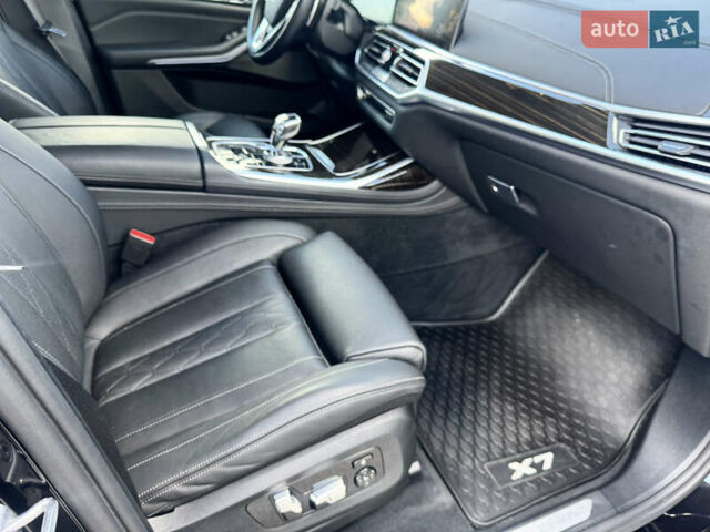 Черный БМВ X7, объемом двигателя 3 л и пробегом 195 тыс. км за 53300 $, фото 38 на Automoto.ua
