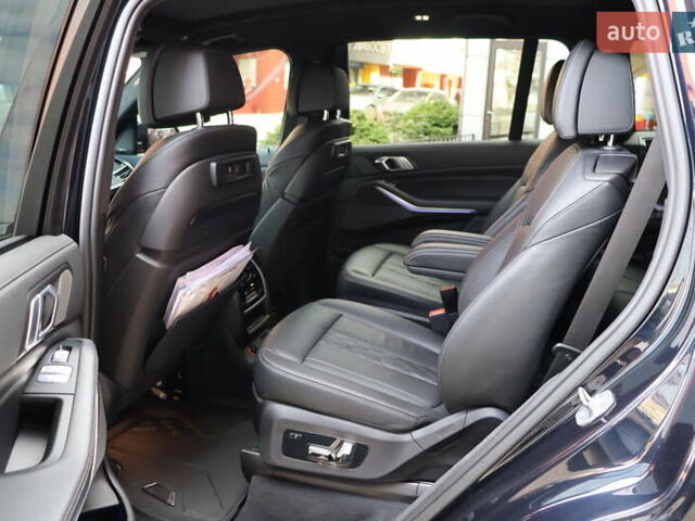 Черный БМВ X7, объемом двигателя 3 л и пробегом 164 тыс. км за 74900 $, фото 42 на Automoto.ua