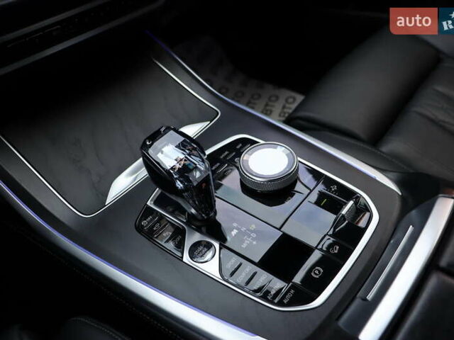 Черный БМВ X7, объемом двигателя 3 л и пробегом 164 тыс. км за 74900 $, фото 33 на Automoto.ua