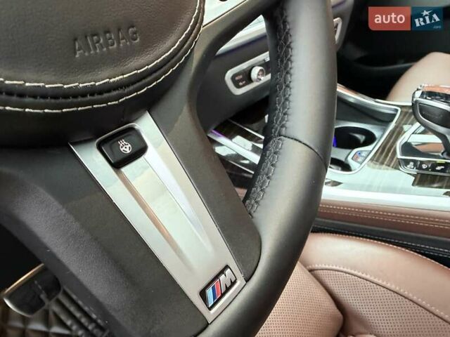 Черный БМВ X7, объемом двигателя 2.99 л и пробегом 124 тыс. км за 74900 $, фото 49 на Automoto.ua