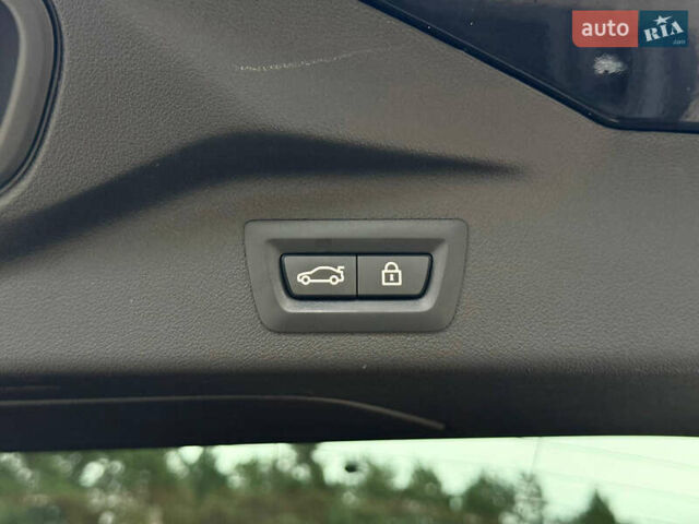 Чорний БМВ X7, об'ємом двигуна 4.39 л та пробігом 102 тис. км за 78777 $, фото 107 на Automoto.ua