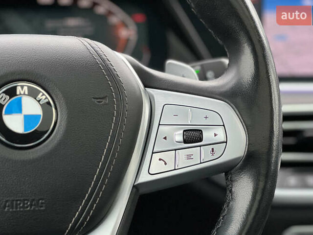 Черный БМВ X7, объемом двигателя 3 л и пробегом 137 тыс. км за 63999 $, фото 11 на Automoto.ua