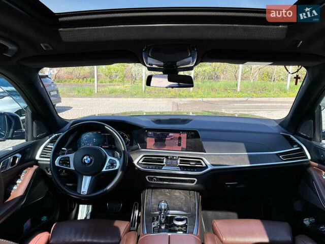 Черный БМВ X7, объемом двигателя 2.99 л и пробегом 105 тыс. км за 81100 $, фото 33 на Automoto.ua