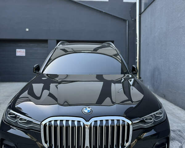 Черный БМВ X7, объемом двигателя 4.39 л и пробегом 118 тыс. км за 75000 $, фото 9 на Automoto.ua