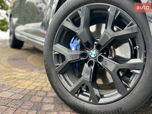 Черный БМВ X7, объемом двигателя 3 л и пробегом 137 тыс. км за 63999 $, фото 28 на Automoto.ua