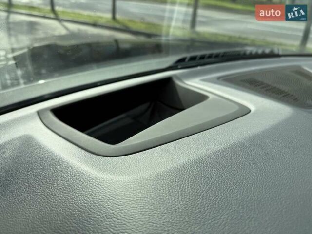 Черный БМВ X7, объемом двигателя 3 л и пробегом 43 тыс. км за 72900 $, фото 25 на Automoto.ua