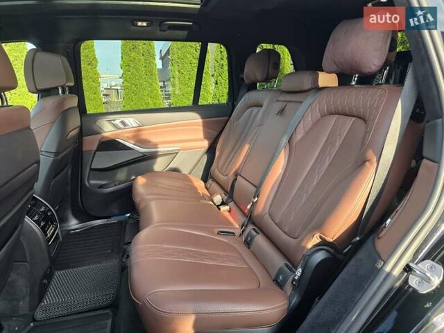 Черный БМВ X7, объемом двигателя 2.99 л и пробегом 63 тыс. км за 87500 $, фото 29 на Automoto.ua
