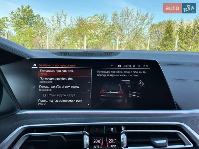Черный БМВ X7, объемом двигателя 2.99 л и пробегом 105 тыс. км за 81100 $, фото 43 на Automoto.ua