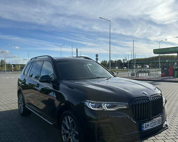 Черный БМВ X7, объемом двигателя 3 л и пробегом 153 тыс. км за 54000 $, фото 1 на Automoto.ua