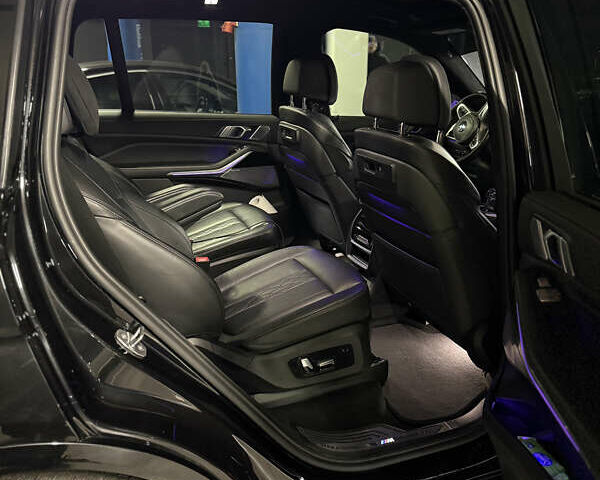 Чорний БМВ X7, об'ємом двигуна 4.39 л та пробігом 83 тис. км за 80000 $, фото 7 на Automoto.ua
