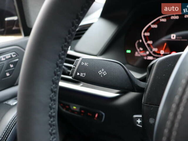 Черный БМВ X7, объемом двигателя 3 л и пробегом 164 тыс. км за 74900 $, фото 27 на Automoto.ua