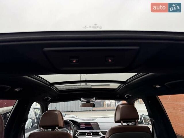 Черный БМВ X7, объемом двигателя 2.99 л и пробегом 124 тыс. км за 74900 $, фото 36 на Automoto.ua