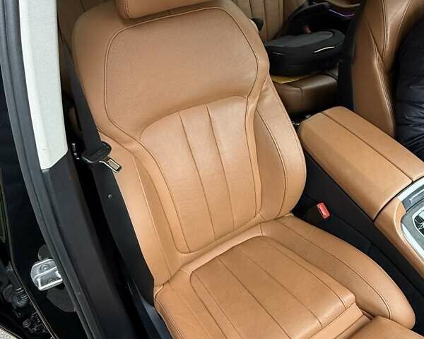 Чорний БМВ X7, об'ємом двигуна 3 л та пробігом 147 тис. км за 54900 $, фото 40 на Automoto.ua