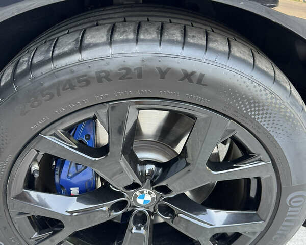 Черный БМВ X7, объемом двигателя 4.39 л и пробегом 118 тыс. км за 75000 $, фото 21 на Automoto.ua
