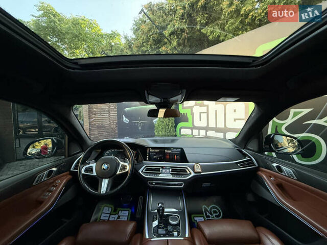 Черный БМВ X7, объемом двигателя 2.99 л и пробегом 164 тыс. км за 71500 $, фото 15 на Automoto.ua