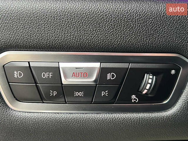 Черный БМВ X7, объемом двигателя 3 л и пробегом 137 тыс. км за 63999 $, фото 20 на Automoto.ua