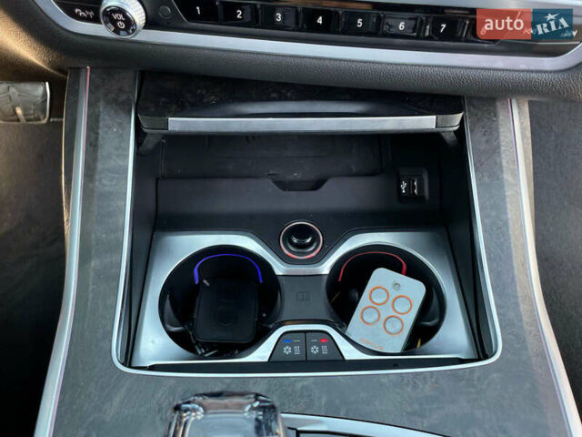 Черный БМВ X7, объемом двигателя 2.99 л и пробегом 105 тыс. км за 81100 $, фото 51 на Automoto.ua