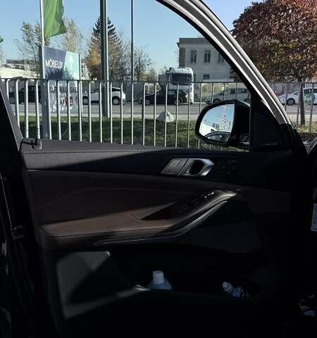 Чорний БМВ X7, об'ємом двигуна 2.99 л та пробігом 59 тис. км за 90000 $, фото 38 на Automoto.ua