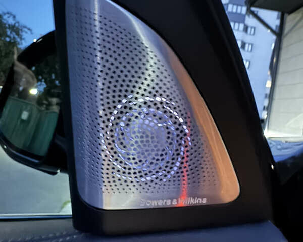 Черный БМВ X7, объемом двигателя 4.39 л и пробегом 118 тыс. км за 75000 $, фото 32 на Automoto.ua