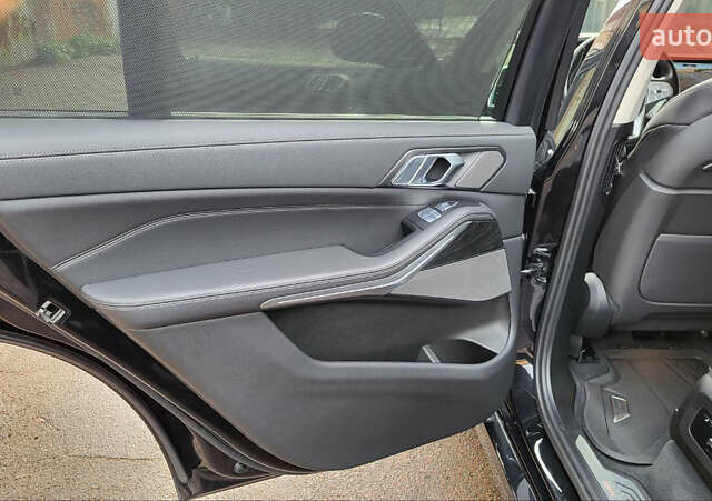 Черный БМВ X7, объемом двигателя 3 л и пробегом 100 тыс. км за 65000 $, фото 19 на Automoto.ua