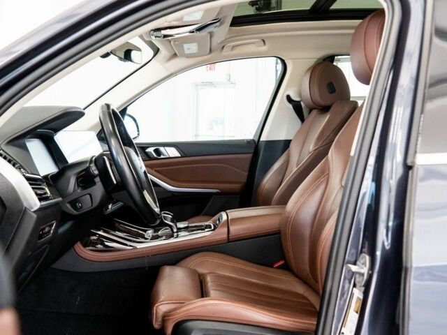 Черный БМВ X7, объемом двигателя 3 л и пробегом 32 тыс. км за 60000 $, фото 15 на Automoto.ua