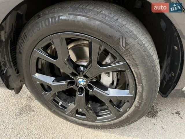 Черный БМВ X7, объемом двигателя 3 л и пробегом 43 тыс. км за 72900 $, фото 2 на Automoto.ua