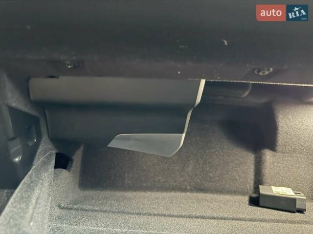 Черный БМВ X7, объемом двигателя 2.99 л и пробегом 124 тыс. км за 74900 $, фото 61 на Automoto.ua