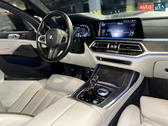 Черный БМВ X7, объемом двигателя 3 л и пробегом 74 тыс. км за 83700 $, фото 42 на Automoto.ua