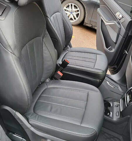 Черный БМВ X7, объемом двигателя 3 л и пробегом 100 тыс. км за 65000 $, фото 12 на Automoto.ua