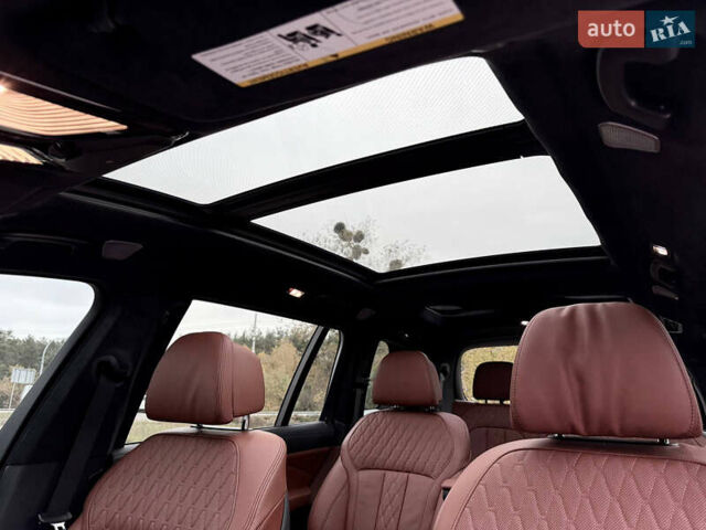 Черный БМВ X7, объемом двигателя 4.39 л и пробегом 102 тыс. км за 78500 $, фото 103 на Automoto.ua