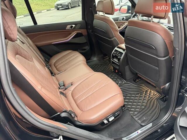Черный БМВ X7, объемом двигателя 2.99 л и пробегом 124 тыс. км за 74900 $, фото 39 на Automoto.ua