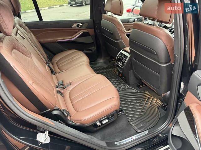 Черный БМВ X7, объемом двигателя 2.99 л и пробегом 124 тыс. км за 74900 $, фото 38 на Automoto.ua
