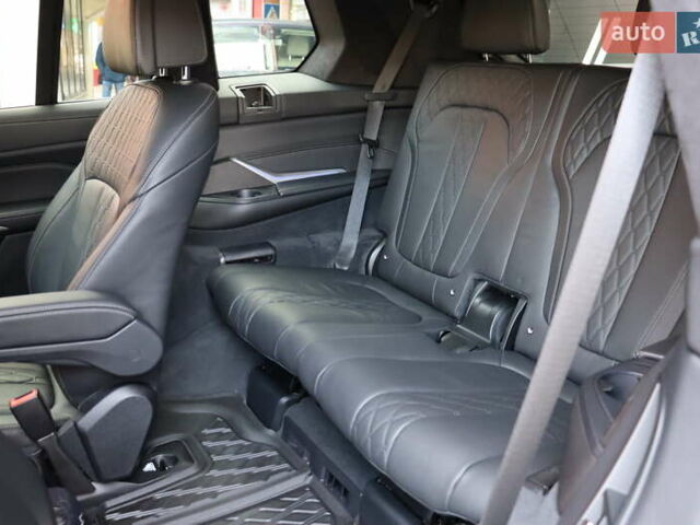 Черный БМВ X7, объемом двигателя 3 л и пробегом 164 тыс. км за 74900 $, фото 47 на Automoto.ua