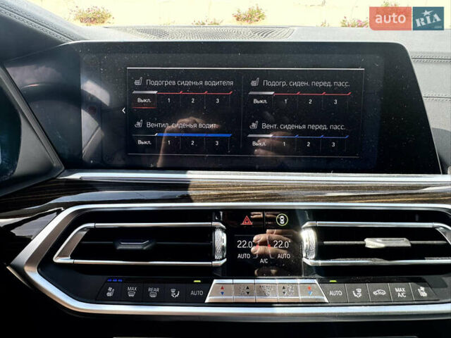 Черный БМВ X7, объемом двигателя 3 л и пробегом 195 тыс. км за 53300 $, фото 16 на Automoto.ua