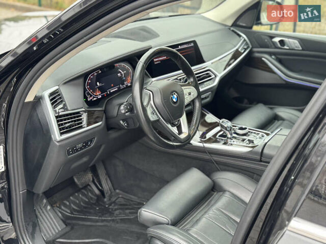 Чорний БМВ X7, об'ємом двигуна 2.99 л та пробігом 160 тис. км за 67000 $, фото 17 на Automoto.ua