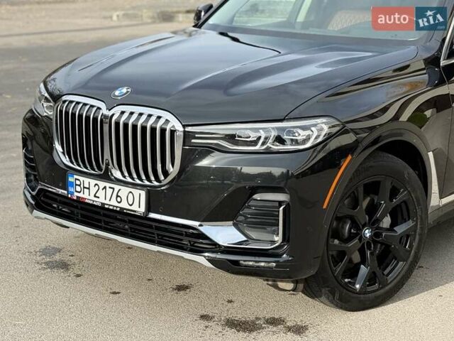 Черный БМВ X7, объемом двигателя 3 л и пробегом 43 тыс. км за 72900 $, фото 3 на Automoto.ua