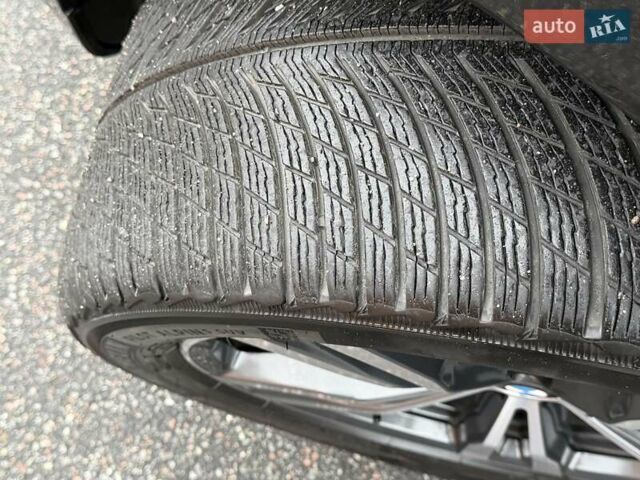 Черный БМВ X7, объемом двигателя 2.99 л и пробегом 124 тыс. км за 74900 $, фото 12 на Automoto.ua