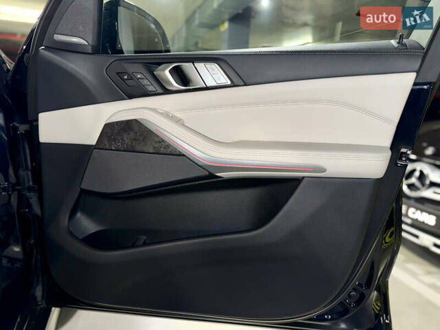 Черный БМВ X7, объемом двигателя 3 л и пробегом 74 тыс. км за 83700 $, фото 50 на Automoto.ua