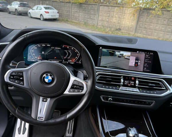 Черный БМВ X7, объемом двигателя 4.39 л и пробегом 107 тыс. км за 70600 $, фото 19 на Automoto.ua