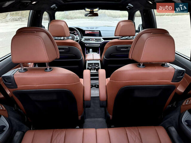 Черный БМВ X7, объемом двигателя 4.39 л и пробегом 102 тыс. км за 78500 $, фото 104 на Automoto.ua