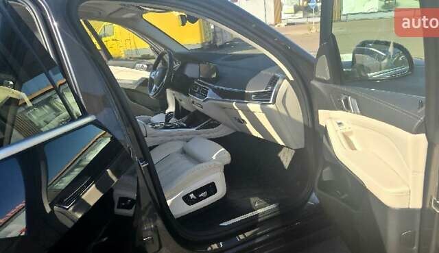 Черный БМВ X7, объемом двигателя 2.99 л и пробегом 108 тыс. км за 55700 $, фото 6 на Automoto.ua