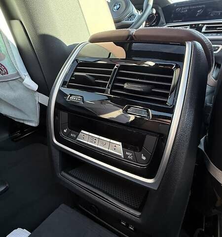 Чорний БМВ X7, об'ємом двигуна 2.99 л та пробігом 59 тис. км за 90000 $, фото 27 на Automoto.ua