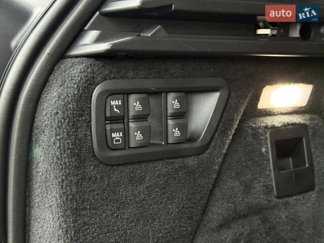 Чорний БМВ X7, об'ємом двигуна 4.39 л та пробігом 102 тис. км за 78777 $, фото 106 на Automoto.ua